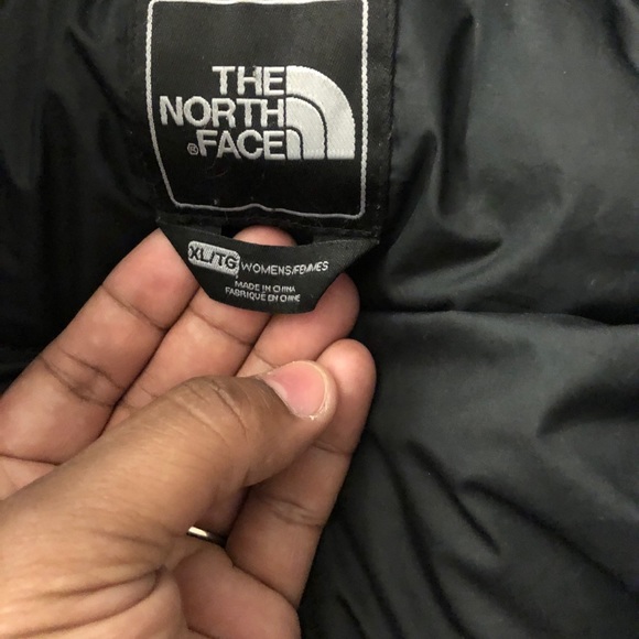 North face winter coat - Picture 2 of 8